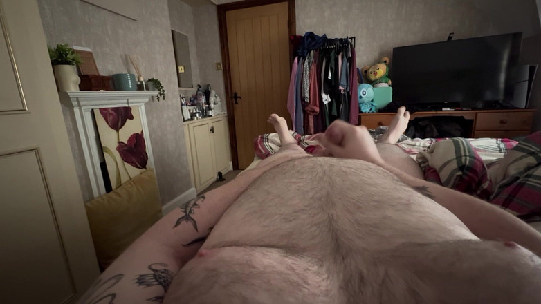 Jono: Відео від першої особи - ведмідь дрочить (без сперми)