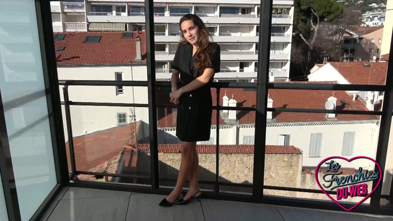 The Frenchies of the web: Natalia, gadis nakal yang lagi asik dientot sama dua cowok...