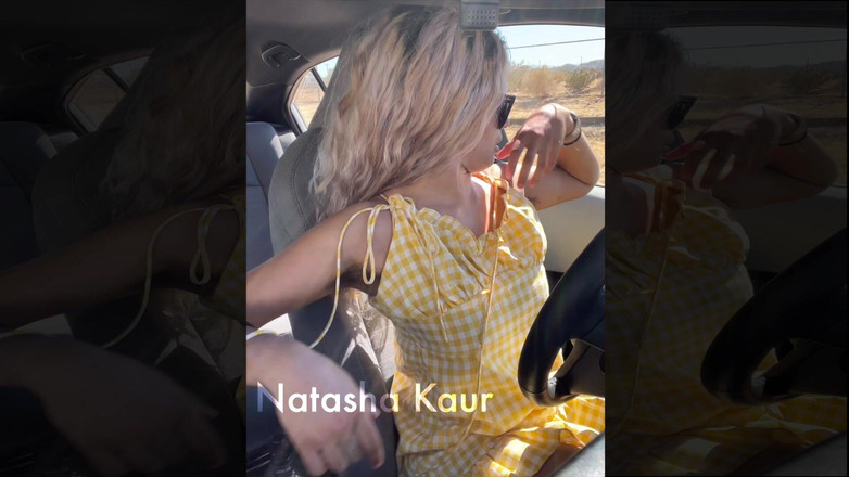 Natasha Kaur: Bergelut dengan straps pakaian saya