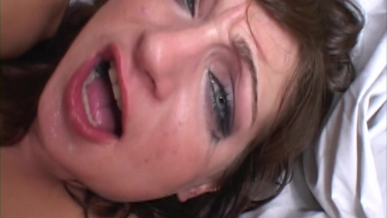 VHS-Vixxxen: Gözlerinde mutluluk yaşları, o sertçe anal harekete geçerken