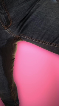 Juicydream - Encharcado e mijado! Nós mijamos em meus novos jeans juntos