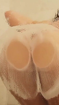 Sara Jay Steamy Shower