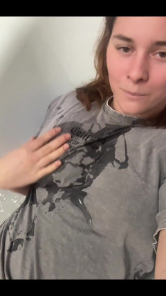 Fox Flame: Sei mai entrato nella vasca da bagno completamente vestiti?