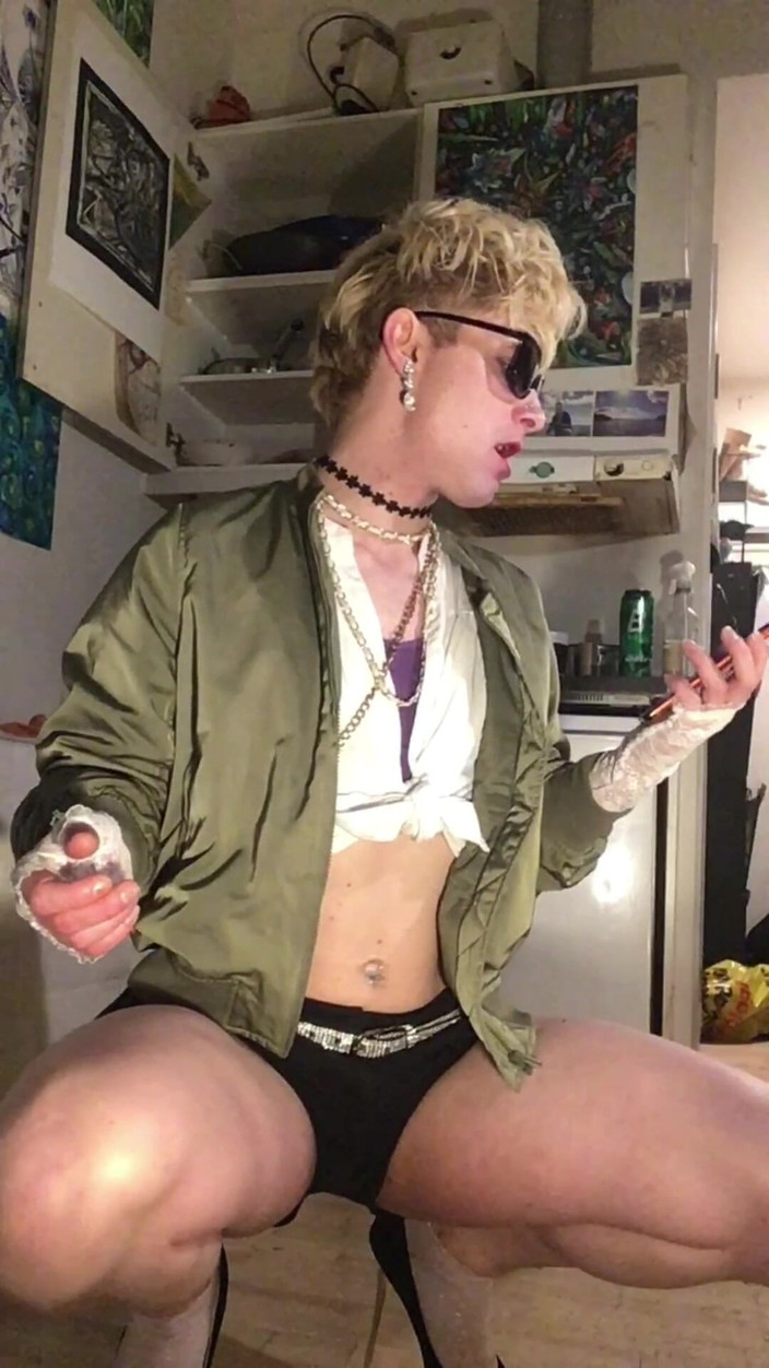 Sissy Cindy Slut: Sissy Fag Jes Brinch Hotpants
