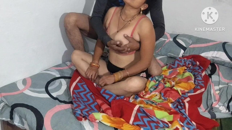 Saxesageth: Caliente india casada ama de casa