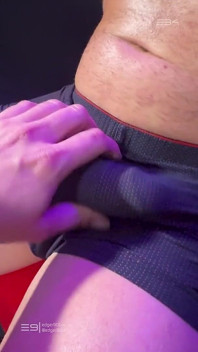 Chlap 34 - hetero, tichá Tradie se promění v poblázeného sexu, prosící a fňukající sub