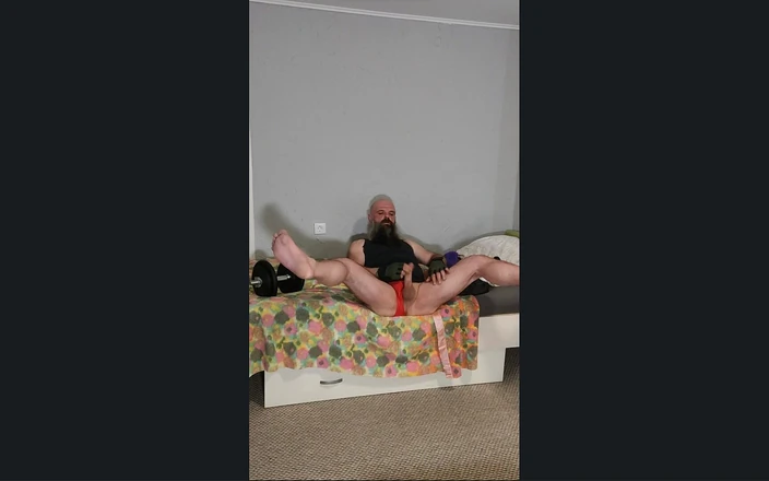 Wanker: Jerking My Cock While Lifting Weights