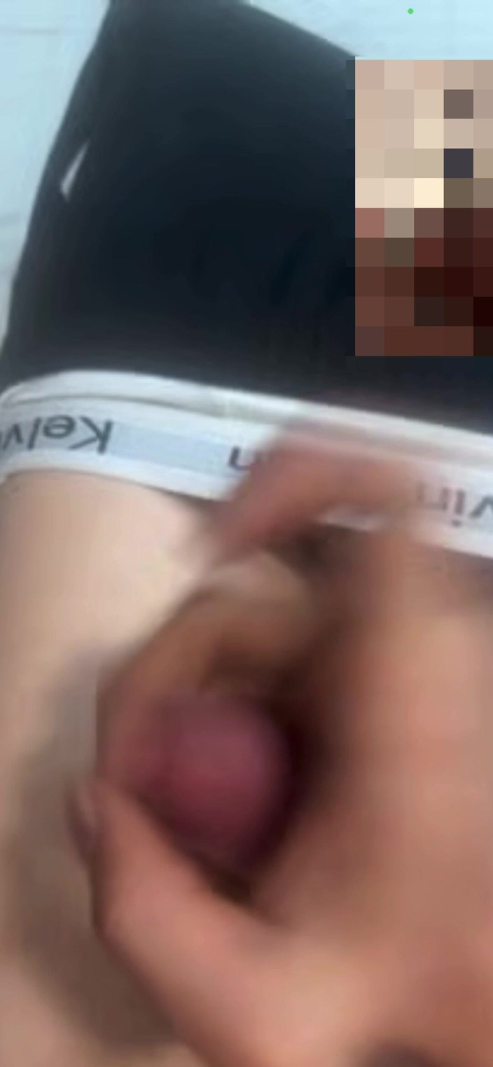 Quan Vietnam 18: 18-jähriger hetero-junge bekommt nachricht von stanger, dann zusammen online