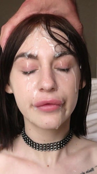 Emma Evans'ın üzerinde bir adam bukkake