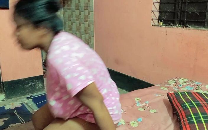 Riyamoni: Girlfriend's Ass Is Very Thick so It Is Very Good...