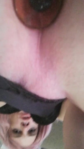 Sexy CDsissy: Palam punggung banci seksi bermain dengan lelaki dan perempuan seksi