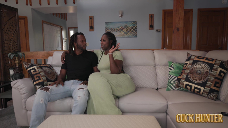 Cuck Hunter: La moglie ebano con un culo grosso punisce il marito...