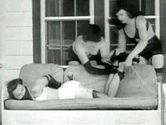 Vintage Usa: Vintage lezdom BDSM výprask a muka (bez zvuku, ale hudba)