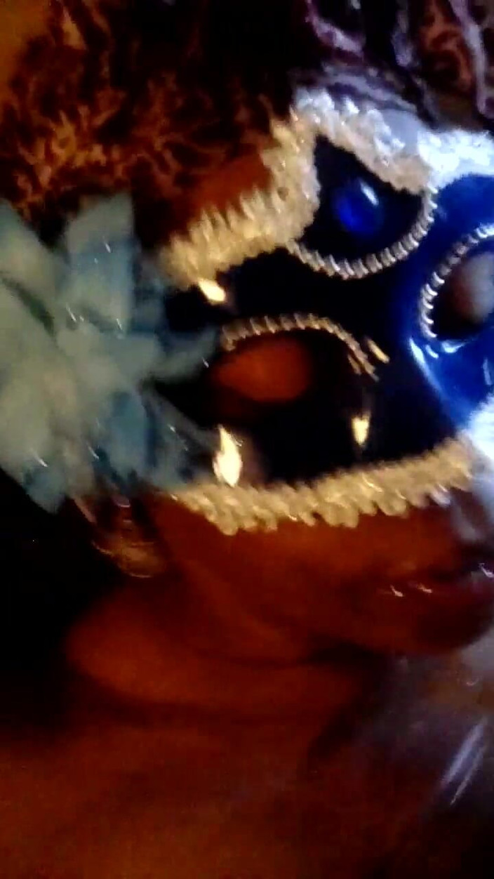 Lola Tha Pink Bunny: Maskeli Dicc Yiyici!!