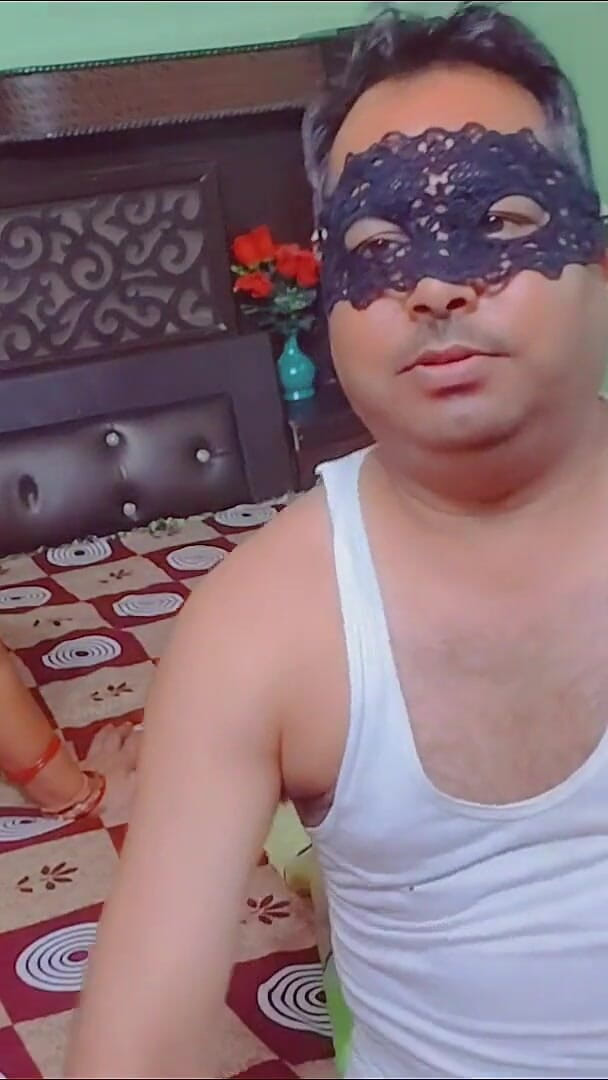 Bra Wale Ke Sath Sambhog (Lusty Sugandha bhabhi)