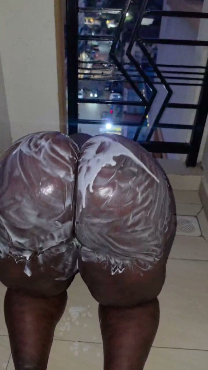 Miss weirdos: Bbw cremosa in ritardo sul balcone ha bisogno di un...