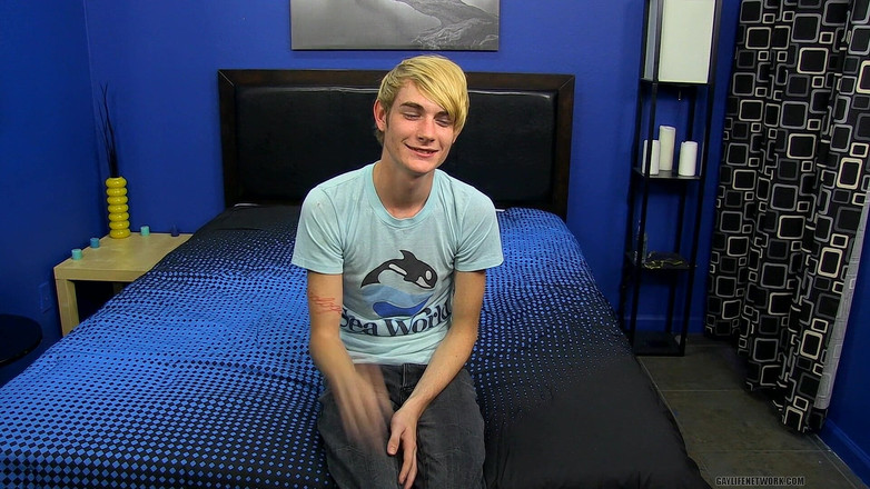 Lollipop Twinks: Preston s-a întors pentru "milionia Dată"