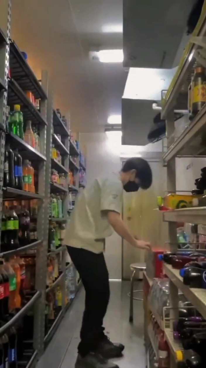 Louswee: 편안한 쇼핑, 장난기 많은 생각