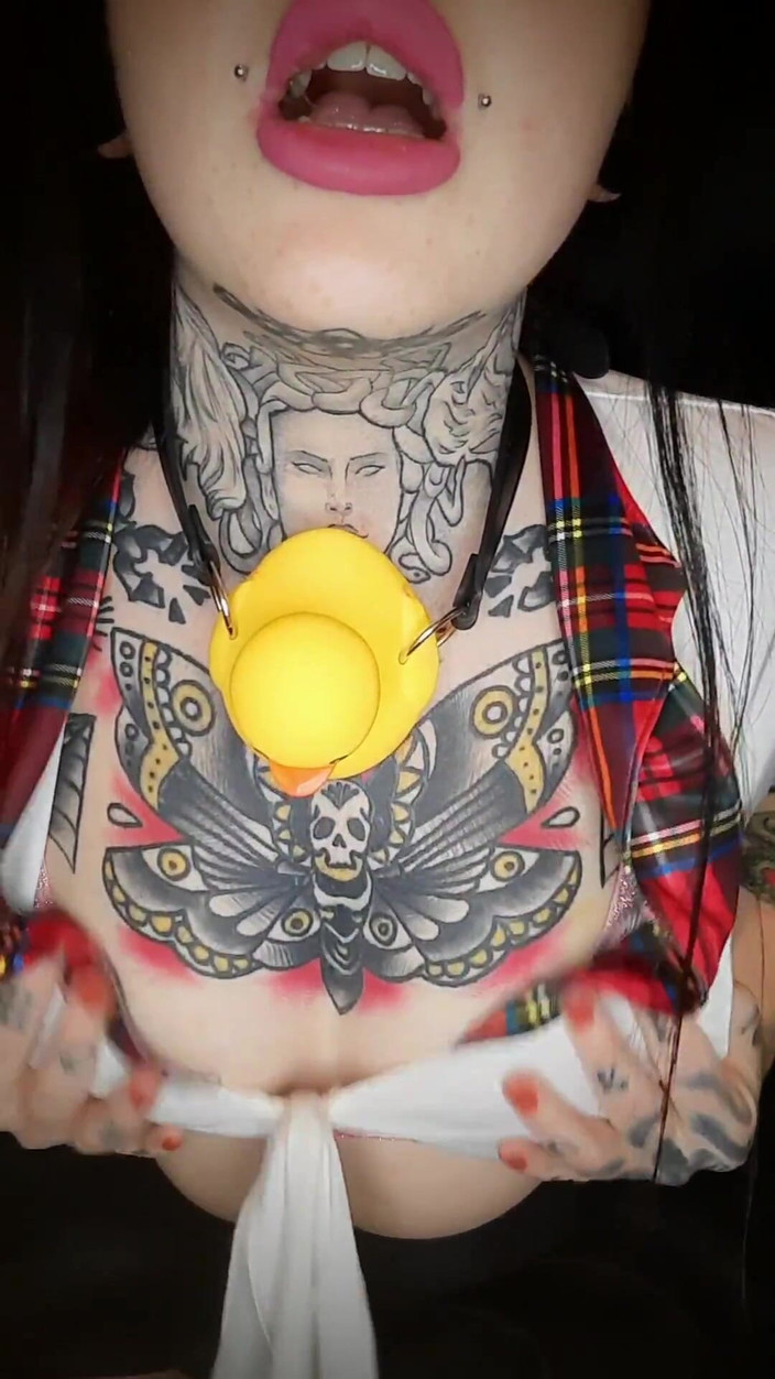 Yourfavecumslut: Joc de roluri cu sora vitregă cu ejaculare