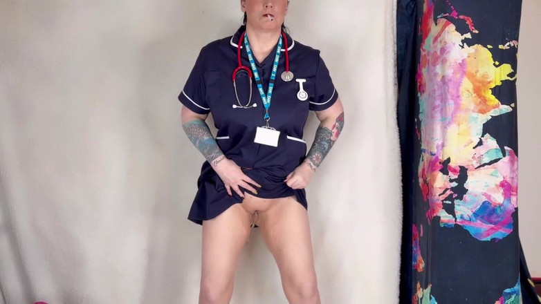 MissFFW: Jururawat Ffw Tersedak Untuk Rokok &amp; Kencing