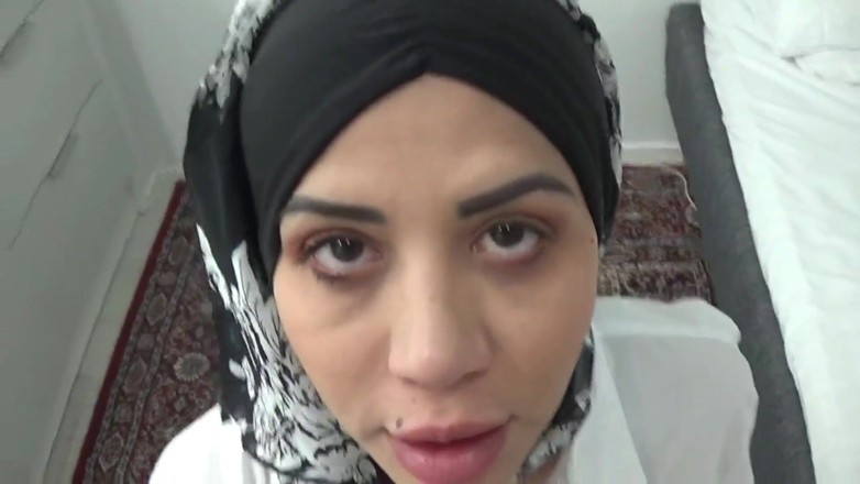 Amateur Homemade Porn: Jävla min kåta arabiska styvmamma efter shopping