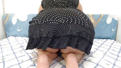 Sexi Ledy: Bujná madam v sexy šatech ukazuje své kouzlo