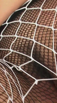 Tetona japonesa obtiene doble penetración dura en gangbang sucio