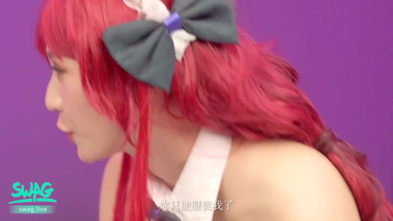 SWAG.live: Cewek cosplay lagi asik fingering memek satu sama lain, dientot...