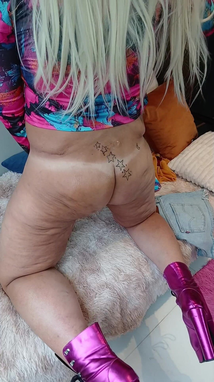 Sexy ass CDzinhafx: Starting Out in a Tiny Black Bikini and Ending up...