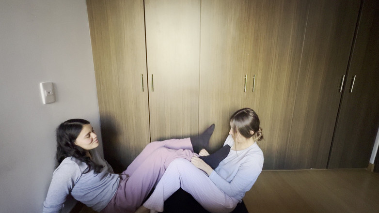 scarlettandc: Lesbische vrouwen voetworstelen