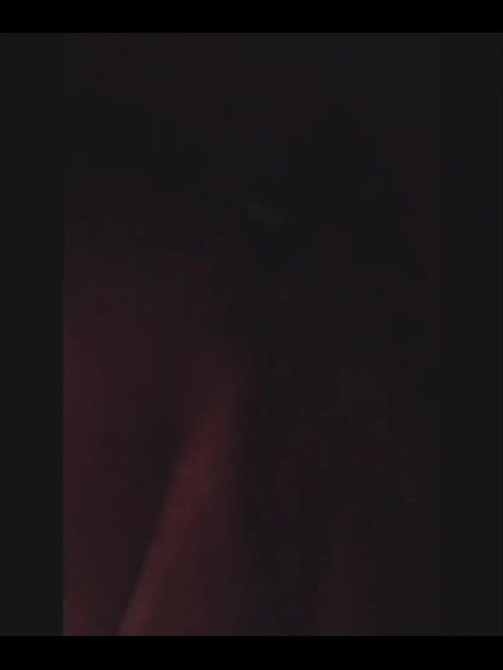 HisSlutyWife: Une femme se filme en train de baiser pour son...