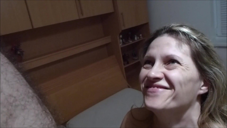 Amateur milf: Il primo anale non riuscito! L'anale fa troppo male