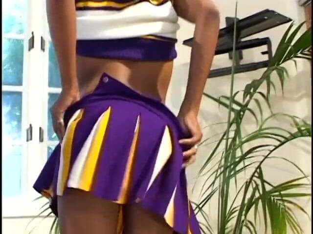 Best Butts: Majoreta negresă este futută