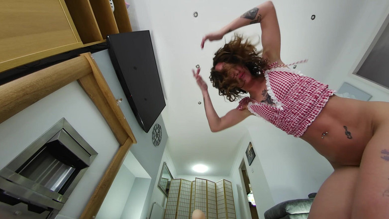 Jimmy Draws: Katt Noir - Stând pe față în chiloți umezi