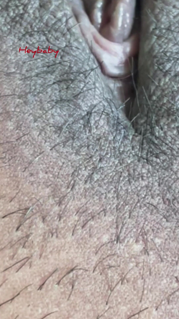 Heybaby: Saf Desi evli kadın parmaklıyor ve sert seks