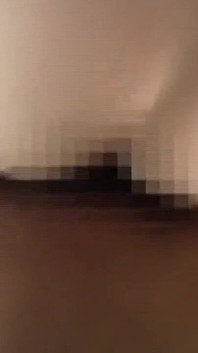 Зрелая азиатская милфа жестко принимает глубокие анальные игрушки