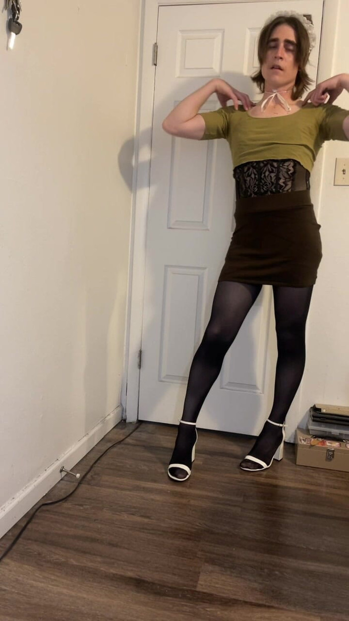 Jen Six: Sissy Jenp5088 Mengusik Dalam Pelbagai Fits