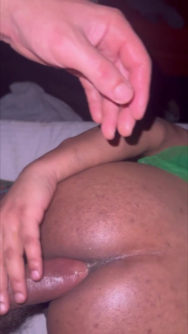 femsissyash: Video banci - dientot sama kontol raksasa