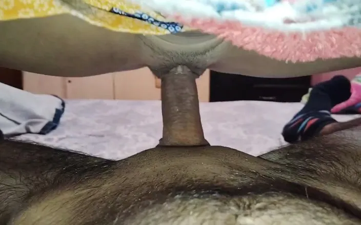 Lovely sexy: Hindi Audio - Pussy Hit Before Bathing