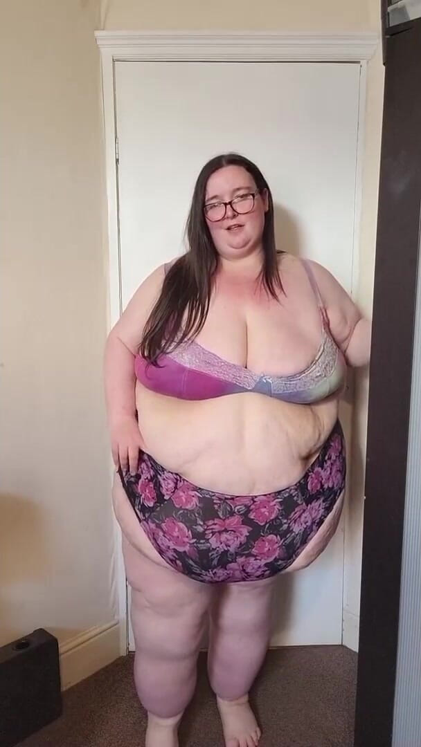 SSBBWLadyBrads: เทพธิดาเปลือยกาย