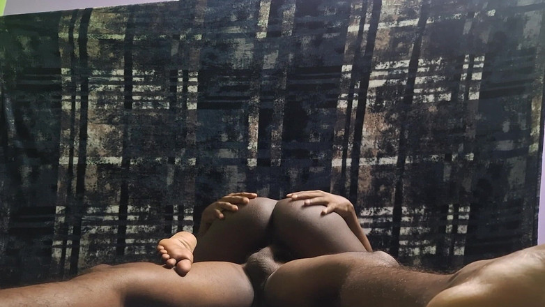 Kristy Mia: Geheime sex mit ehemanns freund 3 (nanban Manaivi Pundai Virithal)