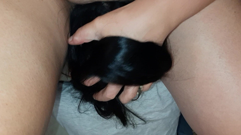 Lesbian-illusion: Vårt riskabla smutsiga sex på en offentlig toalett