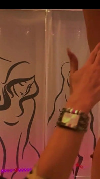 Miss Alessa Milano met de zweep zweep geslagen staande zwart-wit singletail Suite 13 min.