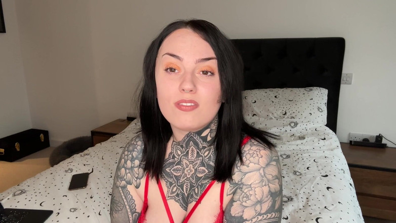 Miss Valentina: Too Small