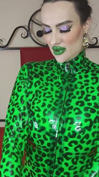 I Seduce You with My Glossy Green Minty Lips and Kisses and Shiny Latex
