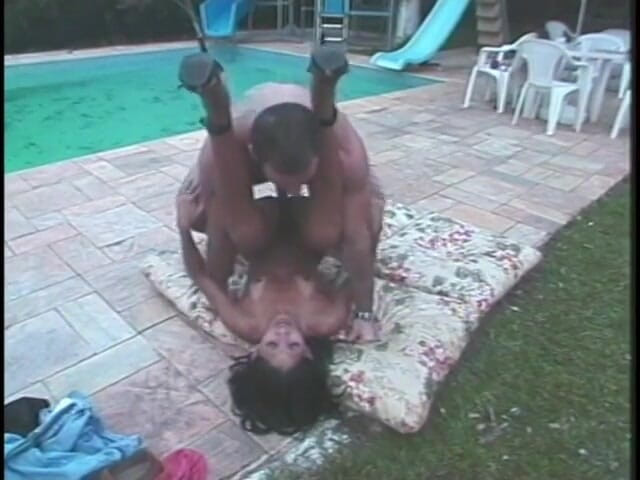 Hot TRANSformations: Chico blanco obtiene su polla chupada por una transexual negra...