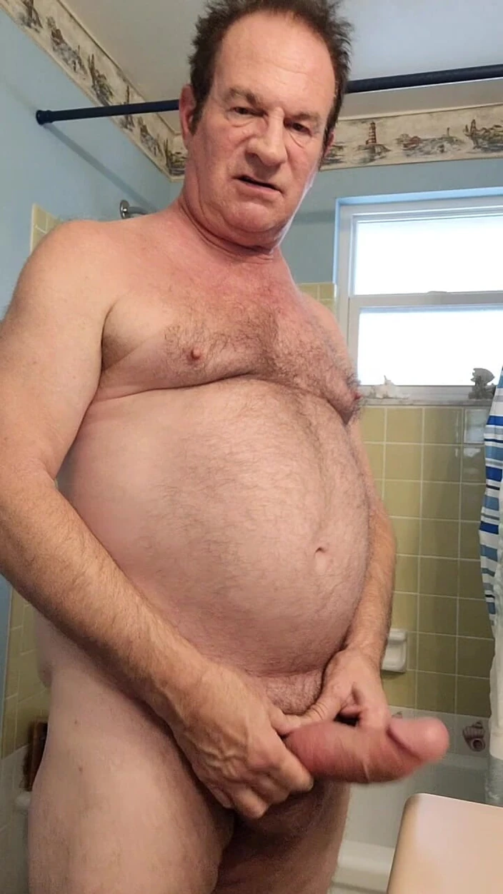 DaddyLNargo: Grandpa Cum in the Shower