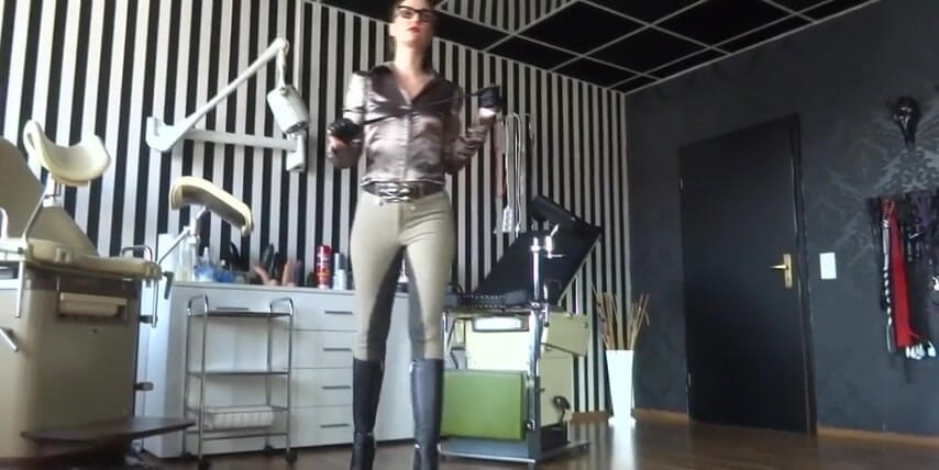 Lady Victoria Valente: Cum for the Spurslady