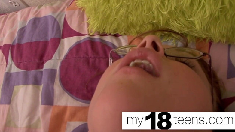 My 18 Teens: MY18TEENS – Russian teen pussy fucking glass dildo