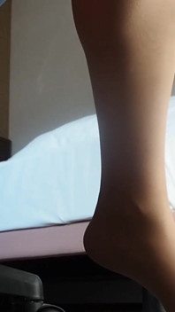 Estilo de adelanto desde el pie cuando se queda